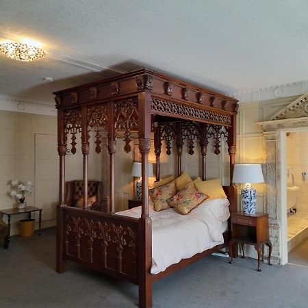 Stone Court House Hotel Maidstone Bagian luar foto