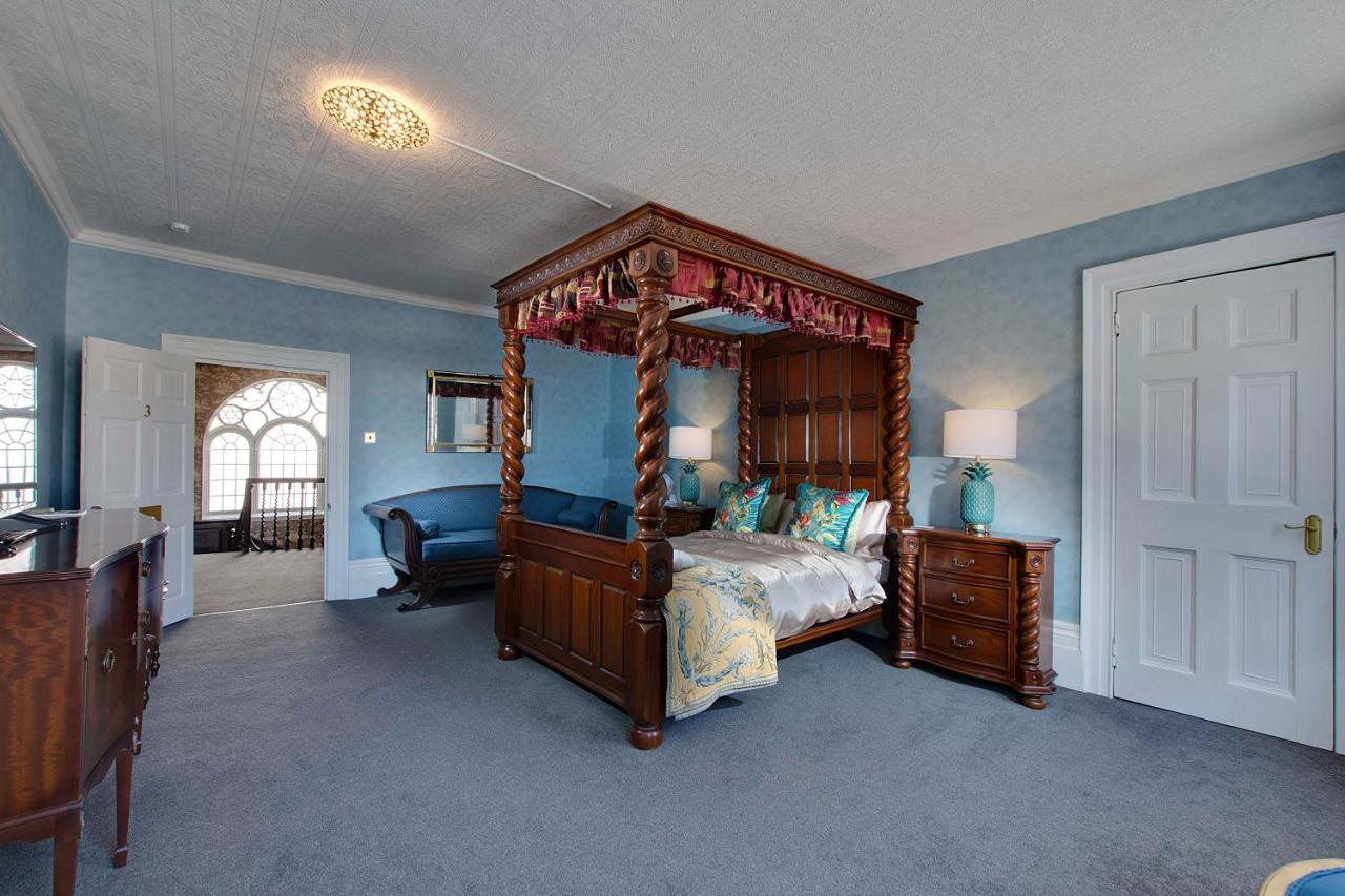 Stone Court House Hotel Maidstone Bagian luar foto