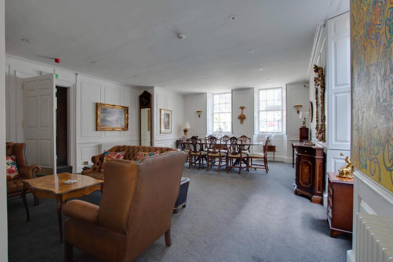 Stone Court House Hotel Maidstone Bagian luar foto