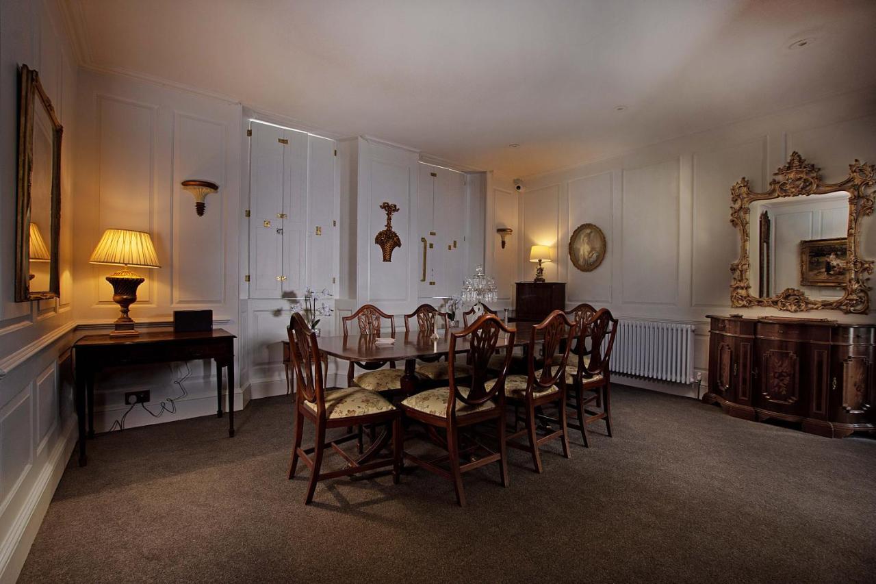 Stone Court House Hotel Maidstone Bagian luar foto