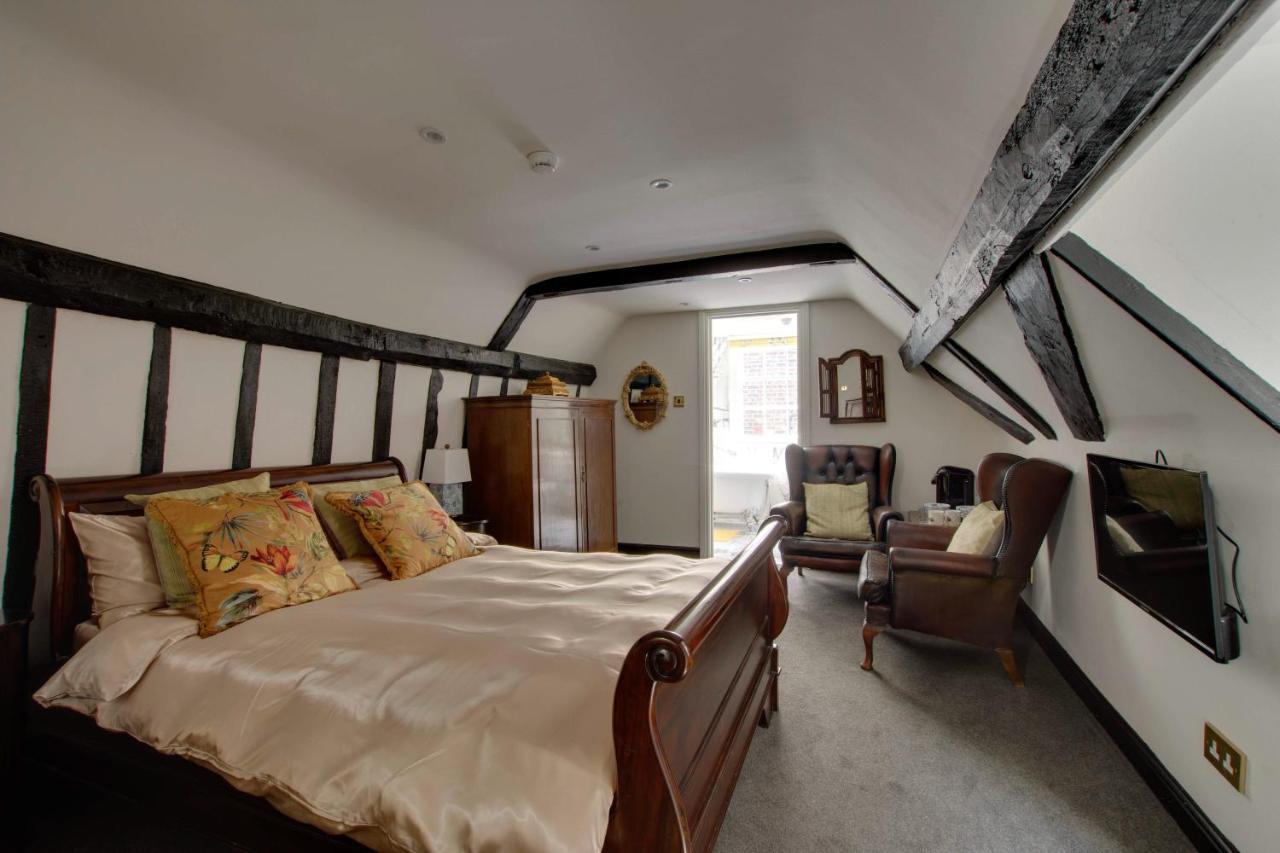Stone Court House Hotel Maidstone Bagian luar foto