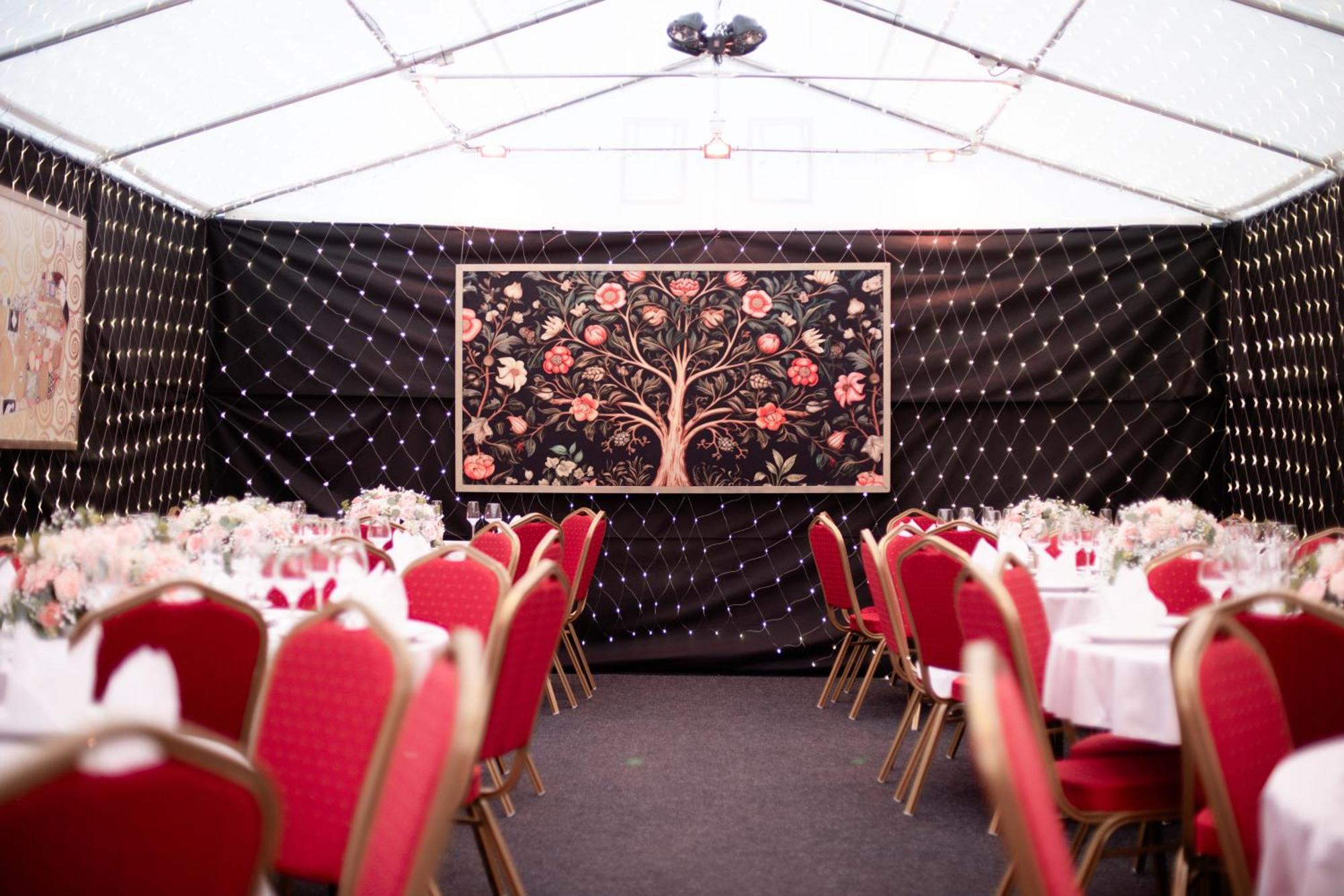 Stone Court House Hotel Maidstone Bagian luar foto